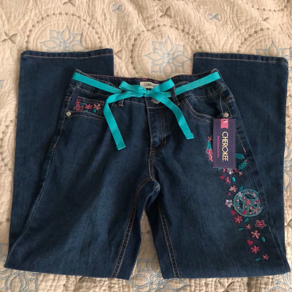 2 Pairs of Cherokee Embellished Jeans - Picture 2 of 12